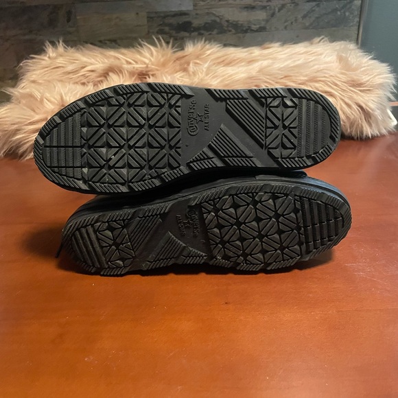 Converse All Star Black High-Top Chuck Taylor high top waterproof leather boots - Picture 6 of 10